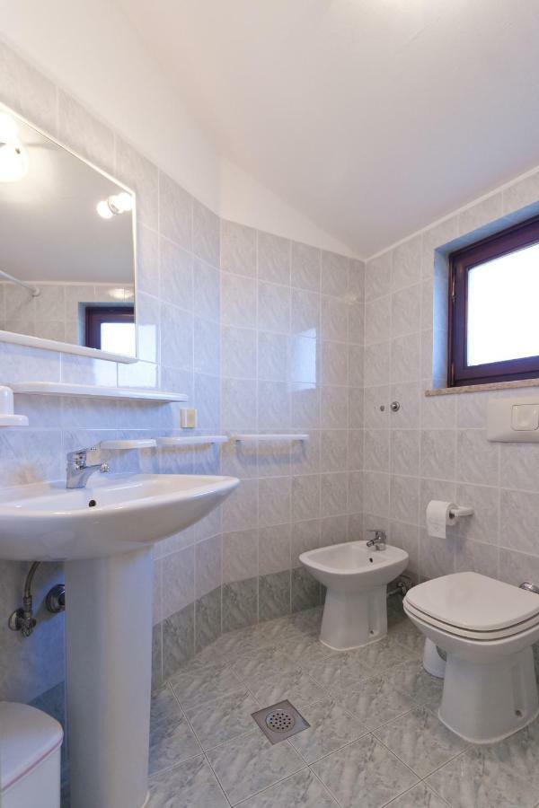 Apartments Redenta Tar-Vabriga エクステリア 写真