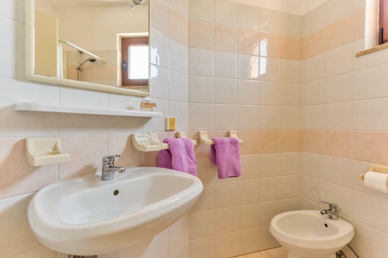 Apartments Redenta Tar-Vabriga エクステリア 写真