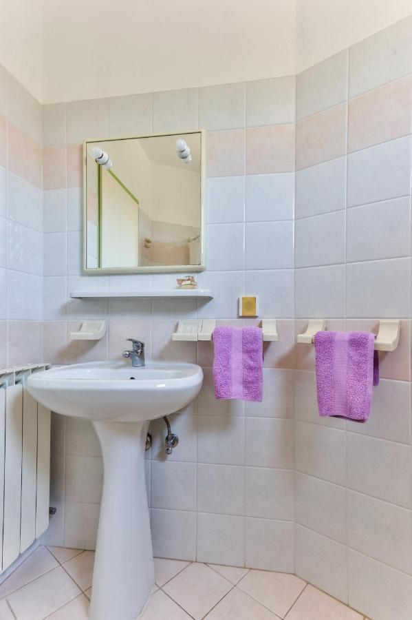 Apartments Redenta Tar-Vabriga エクステリア 写真